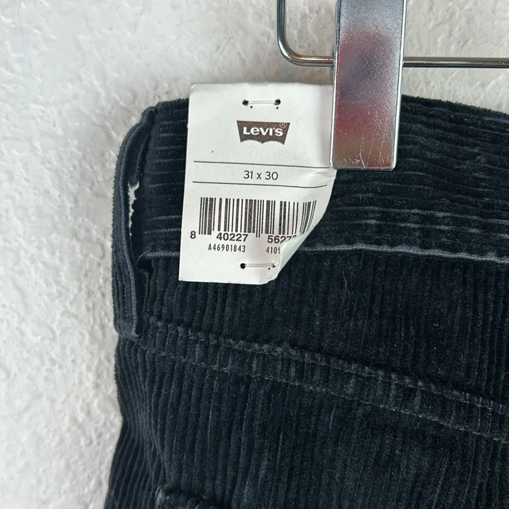 NWT Levi’s black straight corduroy pants 31 x 30 - Picture 4 of 8
